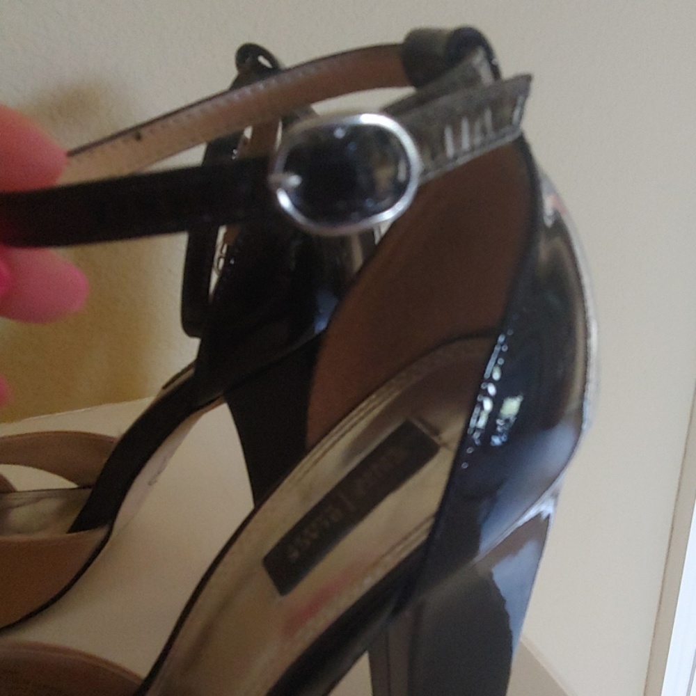 Shoes - Picture 3 of 8